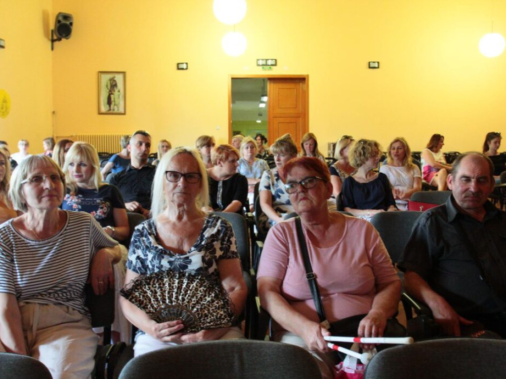 Specjaliści radzili, jak zapobiec fali samobójstw wśród dzieci