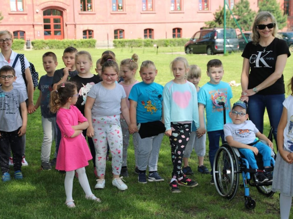 Studentki zorganizowały dla maluchów atrakcje z okazji Dnia Dziecka