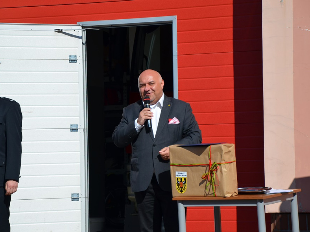 Niech święty Florian nad wami czuwa! Ochotnicy z Jerzmanowej mają nowego druha