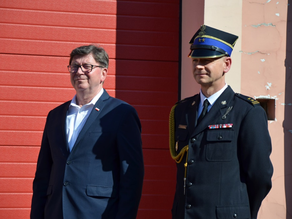 Niech święty Florian nad wami czuwa! Ochotnicy z Jerzmanowej mają nowego druha