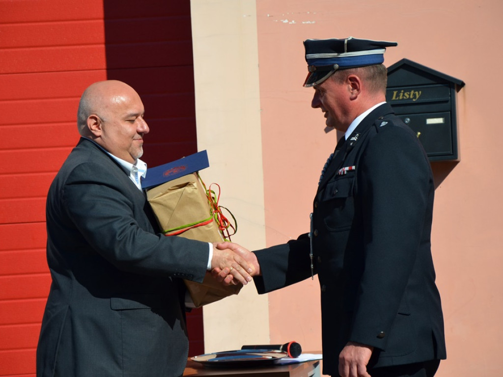 Niech święty Florian nad wami czuwa! Ochotnicy z Jerzmanowej mają nowego druha