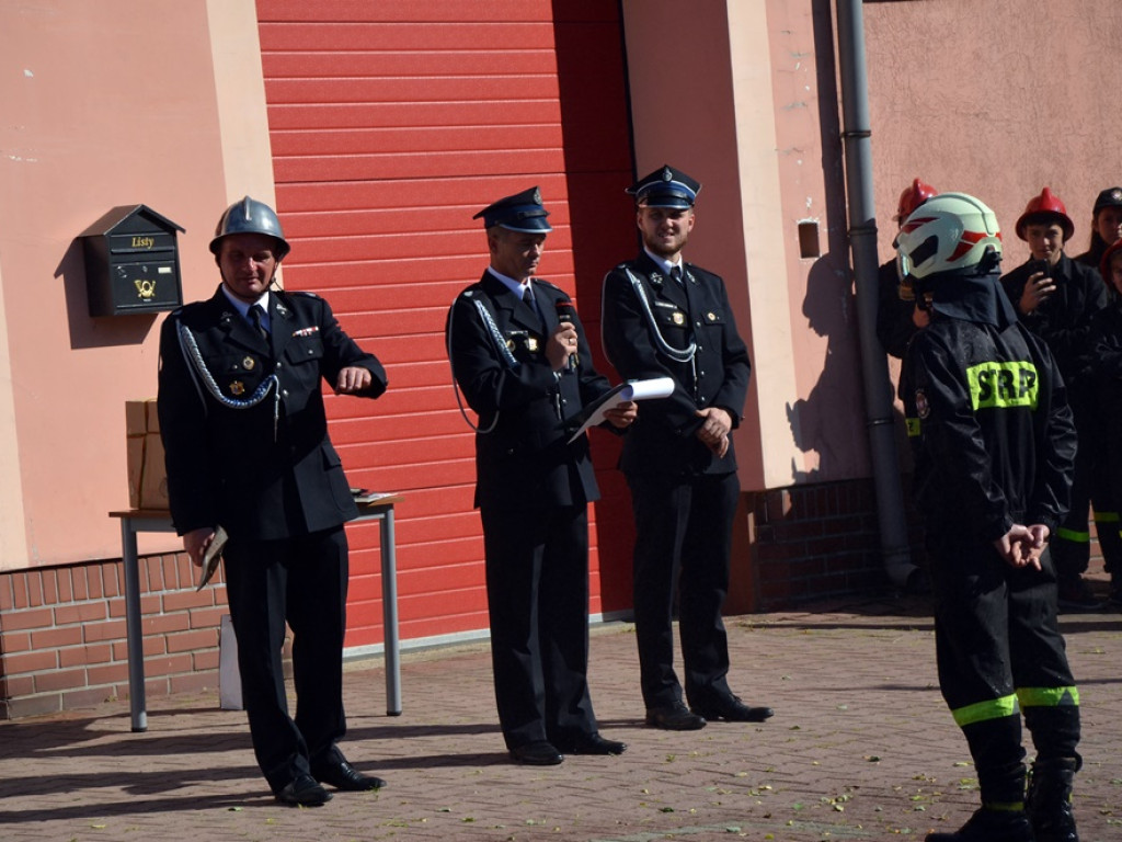 Niech święty Florian nad wami czuwa! Ochotnicy z Jerzmanowej mają nowego druha