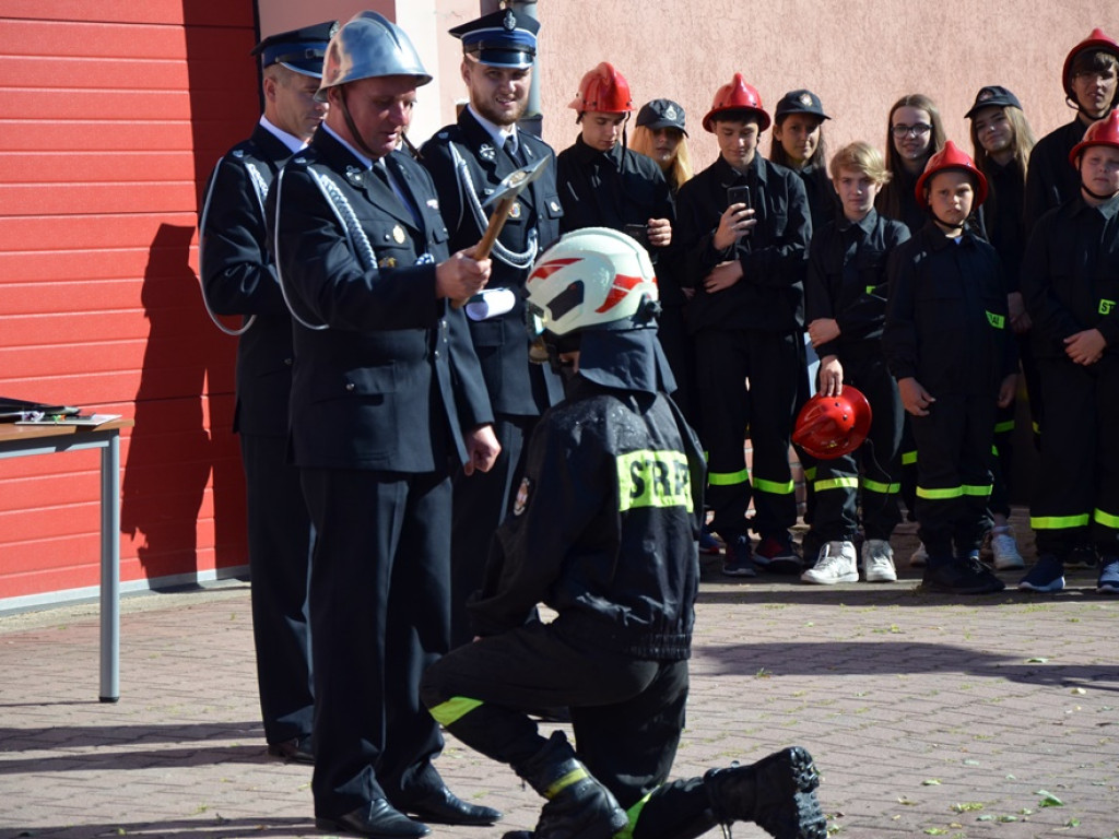 Niech święty Florian nad wami czuwa! Ochotnicy z Jerzmanowej mają nowego druha