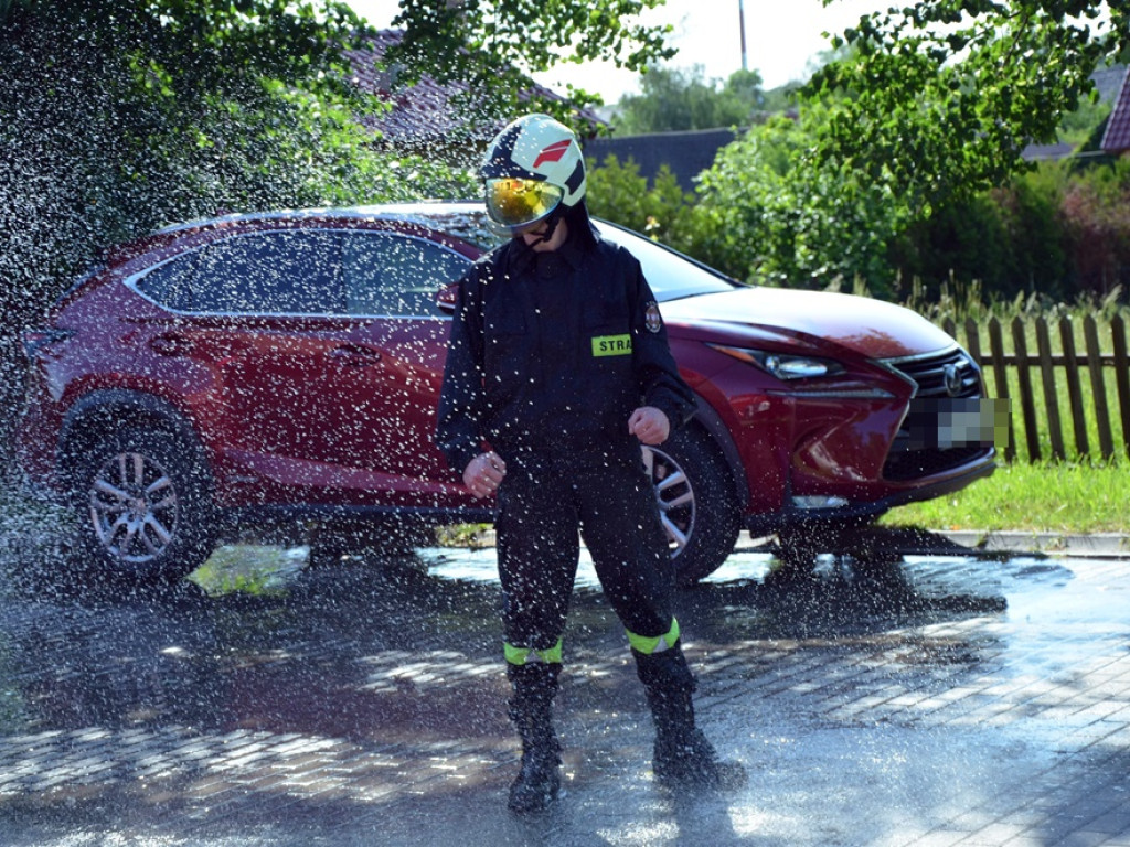 Niech święty Florian nad wami czuwa! Ochotnicy z Jerzmanowej mają nowego druha