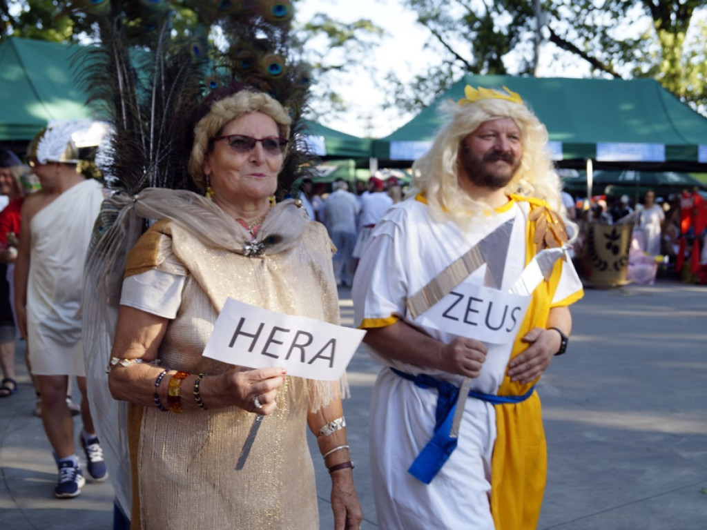 Turniej wsi w Grębocicach po grecku. W parku można było zobaczyć Zeusa, Atenę czy Herę