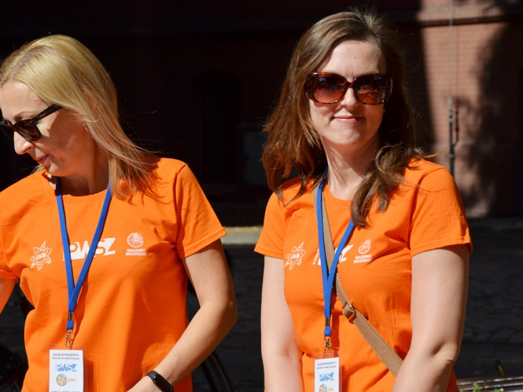 Odjazdowy Bibliotekarz po raz czwarty. Ruszył rajd rowerowy do Dalkowa. Dopisała pogoda i frekwencja