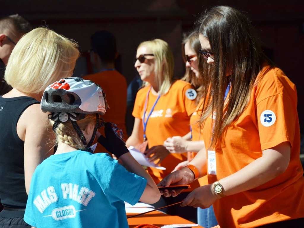 Odjazdowy Bibliotekarz po raz czwarty. Ruszył rajd rowerowy do Dalkowa. Dopisała pogoda i frekwencja