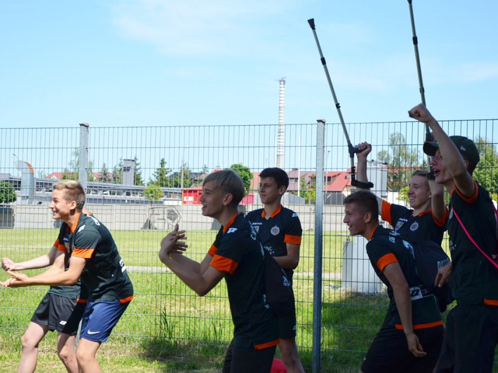 Pogrom na koniec sezonu! Chrobry wygrywa w wielkim stylu i ma co świętować