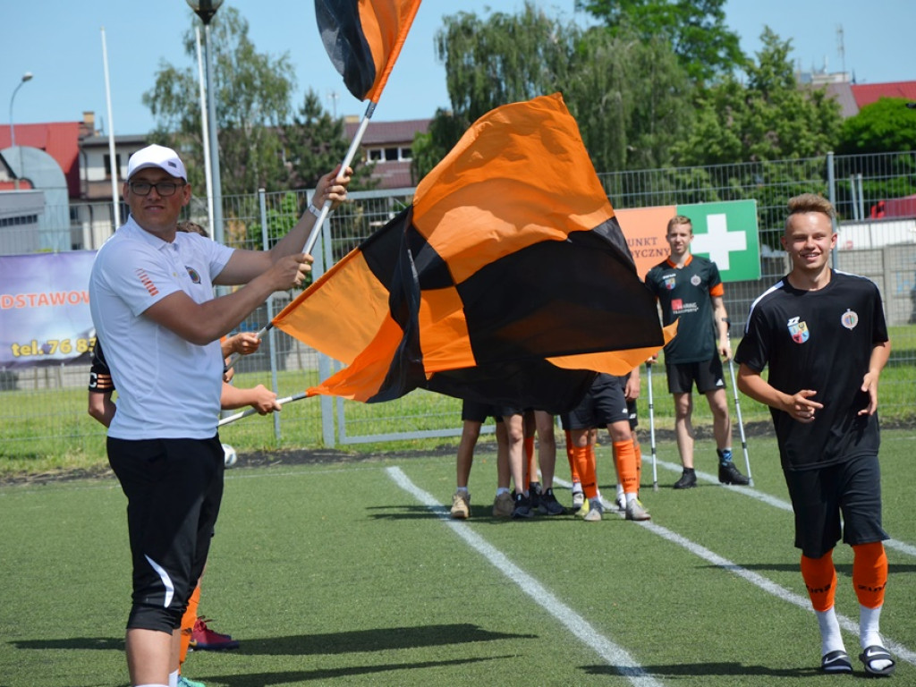 Pogrom na koniec sezonu! Chrobry wygrywa w wielkim stylu i ma co świętować
