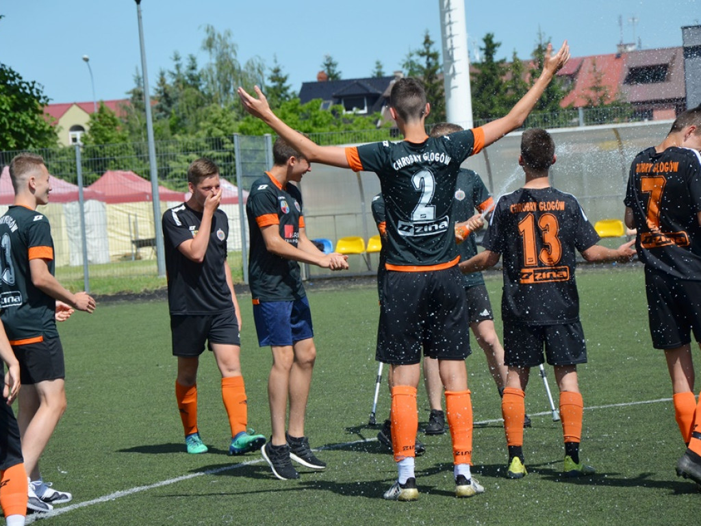 Pogrom na koniec sezonu! Chrobry wygrywa w wielkim stylu i ma co świętować