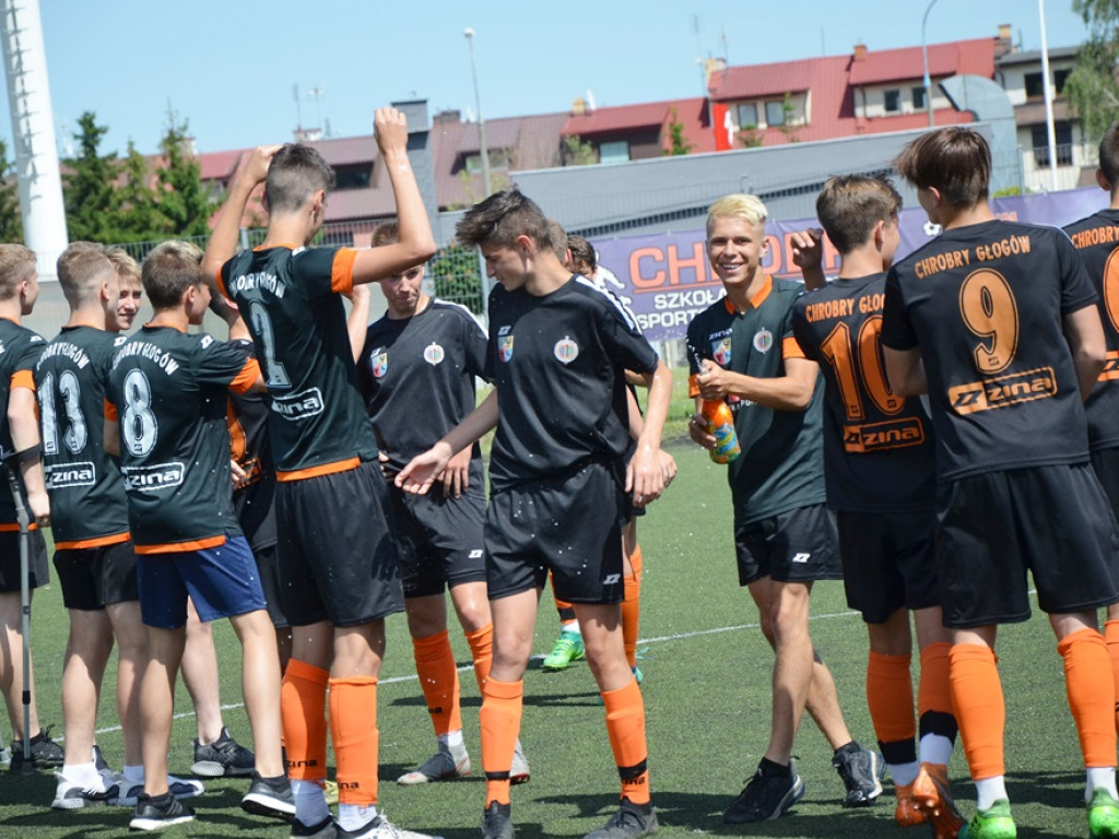 Pogrom na koniec sezonu! Chrobry wygrywa w wielkim stylu i ma co świętować