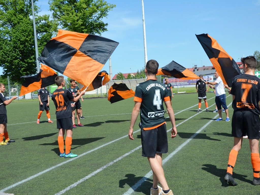Pogrom na koniec sezonu! Chrobry wygrywa w wielkim stylu i ma co świętować