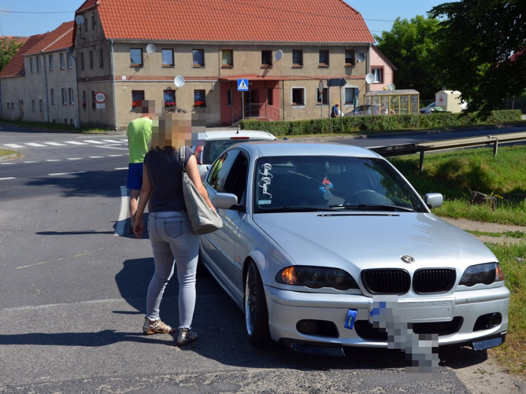 Kolizja na skrzyżowaniu w Nielubi. Kierowca znów nie zachował bezpiecznej odległości