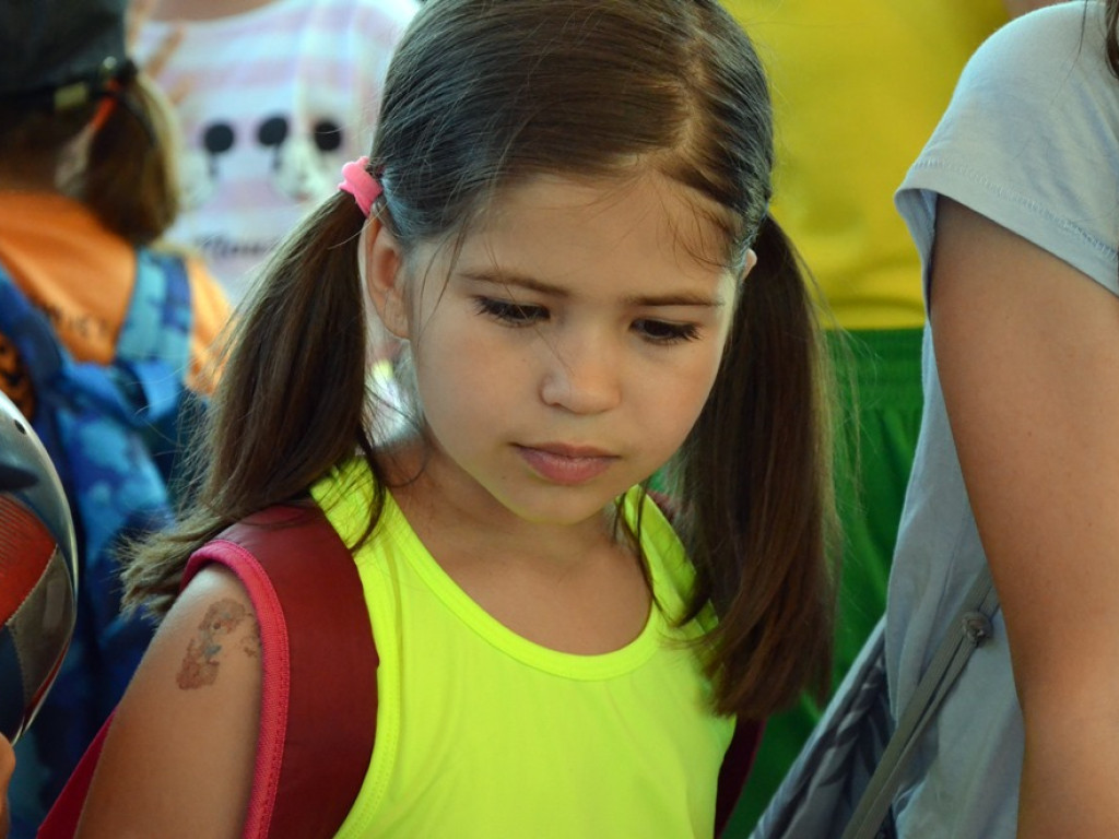 Zabawa z Chrobrym Głogów musi być udana! Dzieci i młodzież powitały lato na sportowo