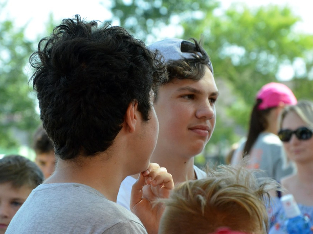 Zabawa z Chrobrym Głogów musi być udana! Dzieci i młodzież powitały lato na sportowo