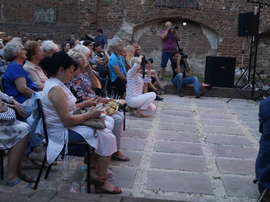 Celtic Fusion and Literature w ruinach kościoła św. Mikołaja