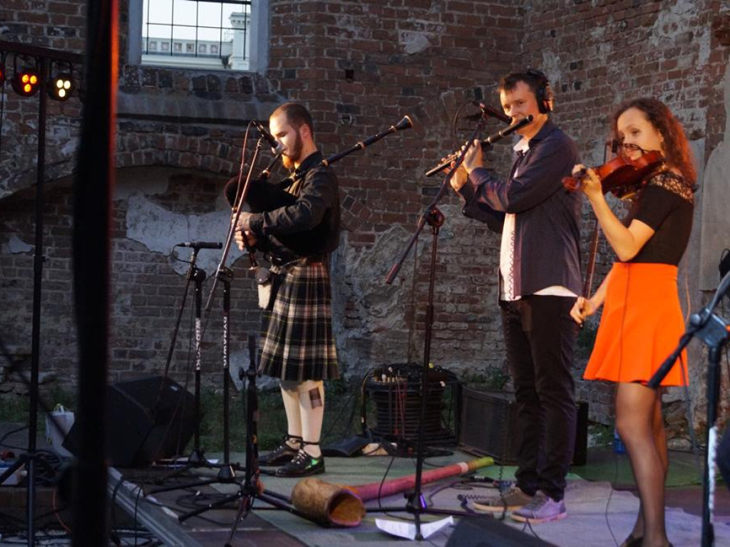Celtic Fusion and Literature w ruinach kościoła św. Mikołaja