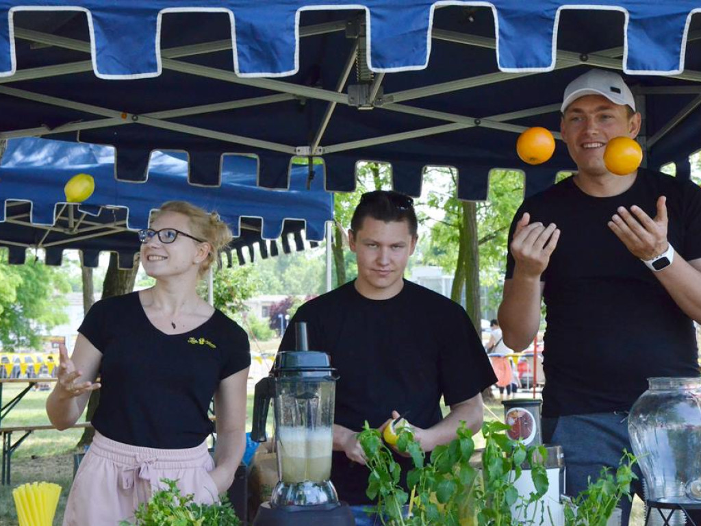 Jak dobrze się odżywiać? Radzą na marinie, gdzie trwa drugi dzień Festiwalu Różnej Aktywności Fizycznej