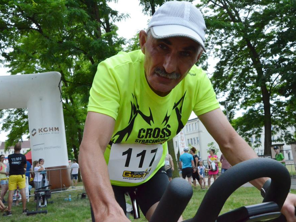 Triathlon na marinie! Udział w zawodach wzięli młodsi i starsi. Głogowianie chwalili imprezę