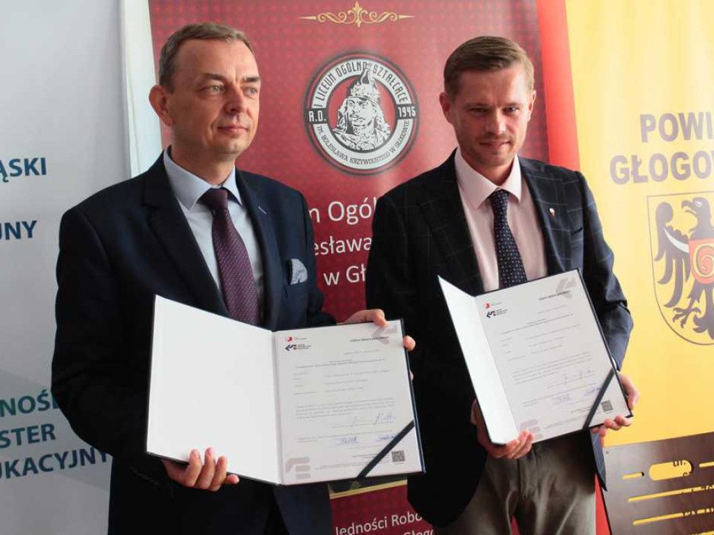 I Liceum Ogólnokształcące podpisało deklarację partnerską o przystąpieniu do Klastra Edukacyjnego Legnickiej Specjalnej Strefy Ekonomicznej