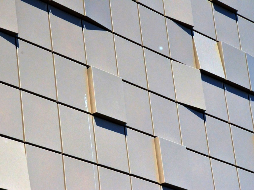 Blaszak coraz bardziej przypomina to, co na projekcie. Może być gotowy już jesienią