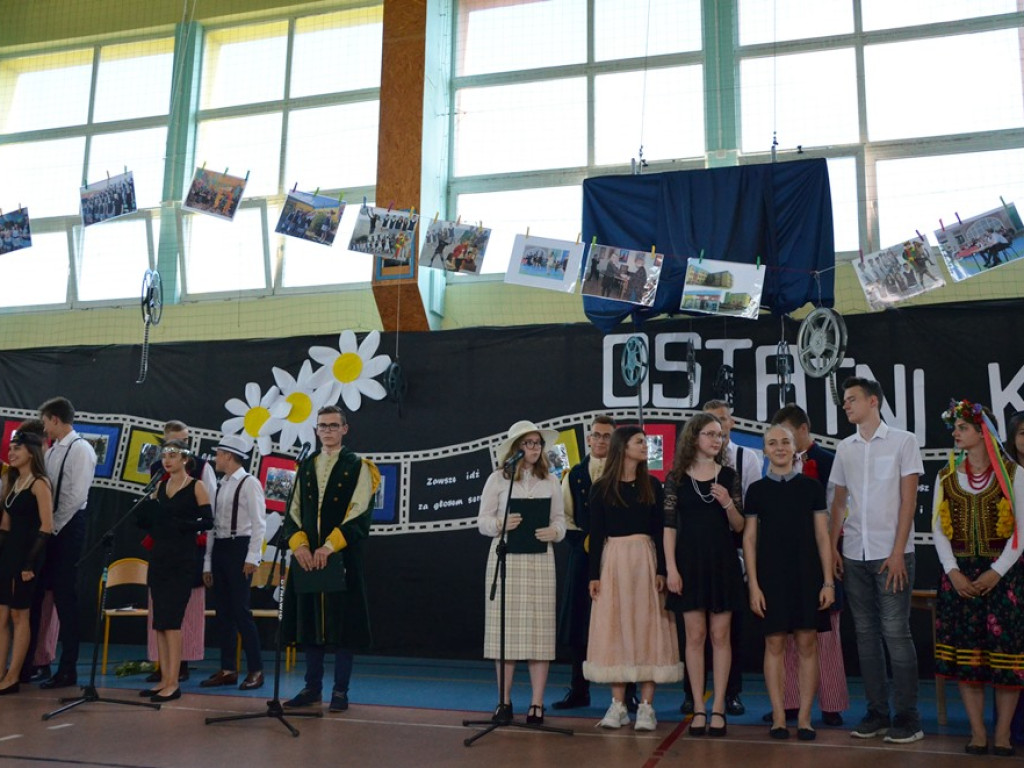 Dwadzieścia lat minęło jak jeden dzień... To była ostatnia gimnazjalna gala!