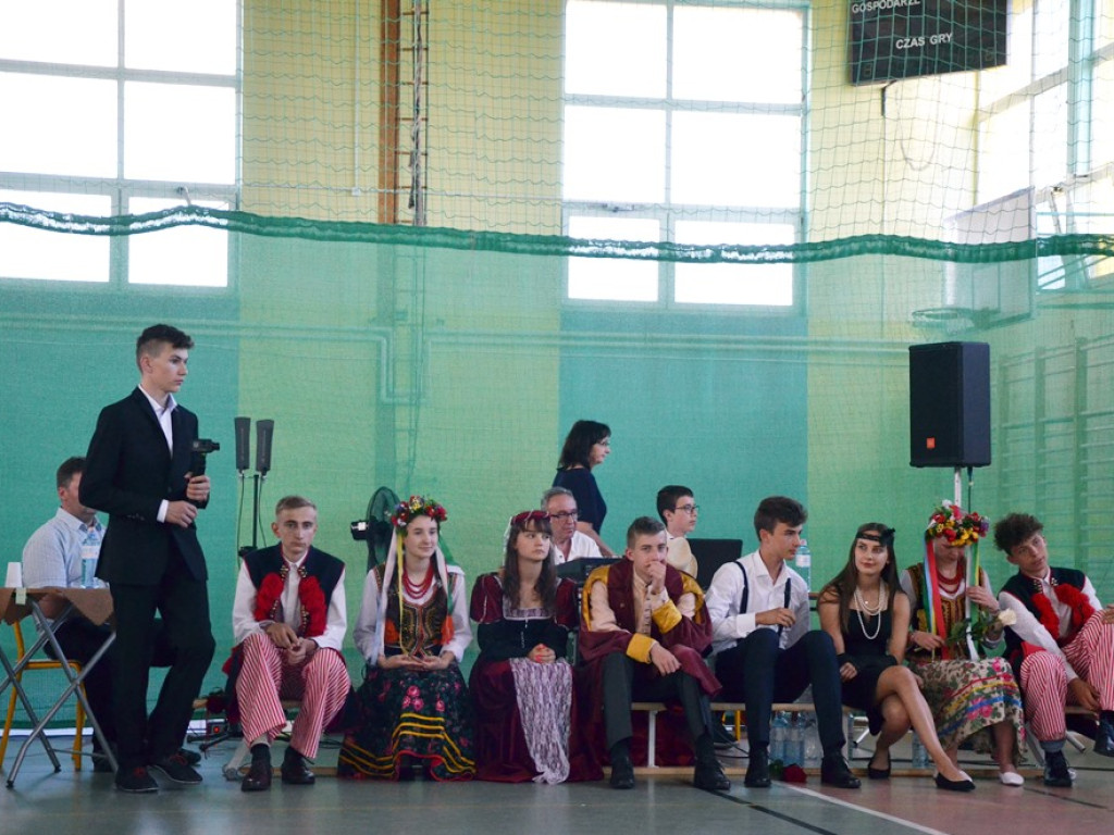 Dwadzieścia lat minęło jak jeden dzień... To była ostatnia gimnazjalna gala!