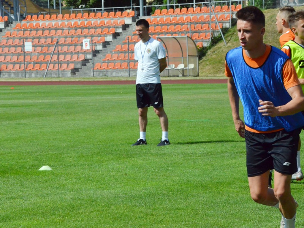 Ivan Djurdjevic rozpoczyna pracę w Chrobrym: Trening to jest święto!
