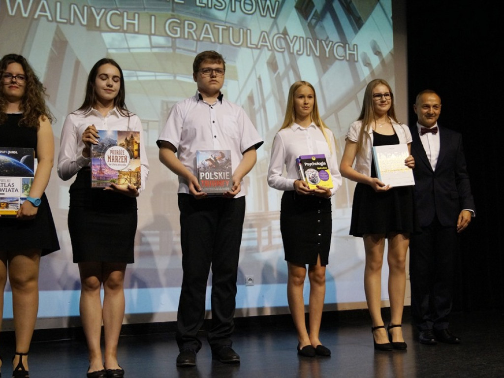 Najnowocześniejsze gimnazjum w naszym regionie kończy działalność