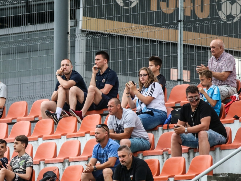 Młody Chrobry awansował do Centralnej Ligi Juniorów! Radość w szatni była ogromna