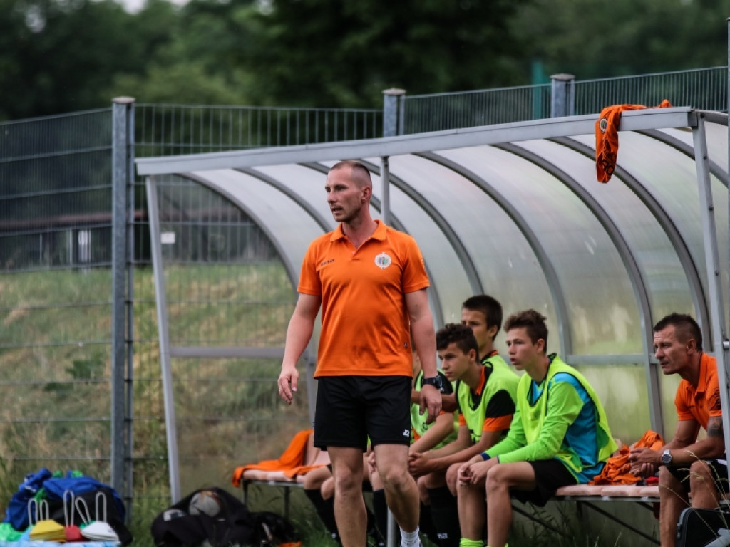 Młody Chrobry awansował do Centralnej Ligi Juniorów! Radość w szatni była ogromna