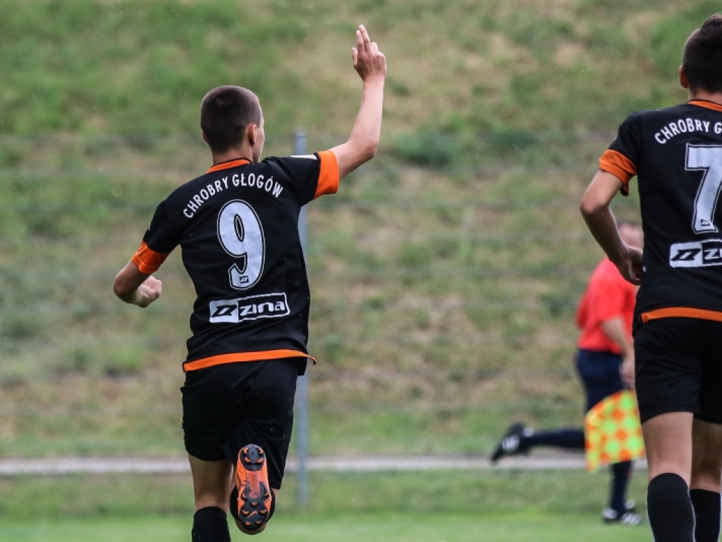 Młody Chrobry awansował do Centralnej Ligi Juniorów! Radość w szatni była ogromna