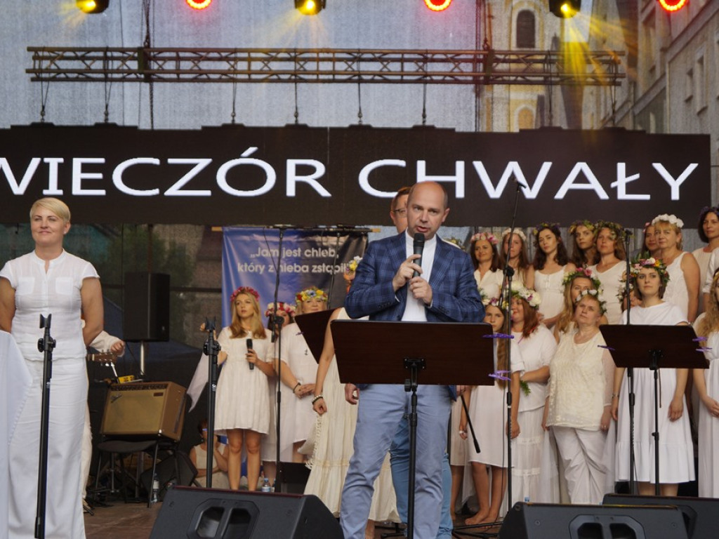 Religijne pieśni na głogowskim rynku. Za nami kolejny Wieczór Chwały