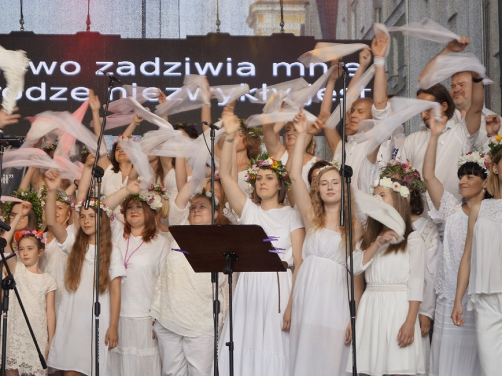 Religijne pieśni na głogowskim rynku. Za nami kolejny Wieczór Chwały