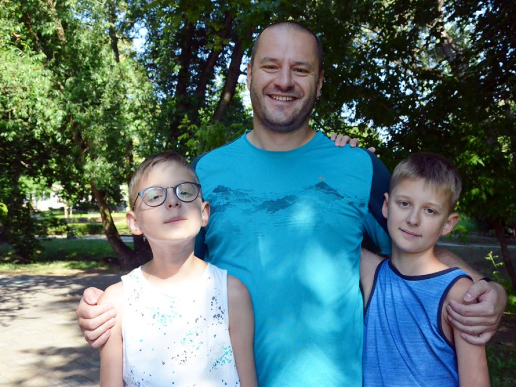 Ojcowie pobiegli z dziećmi w Parku nad Strumykiem. To była dobra zabawa