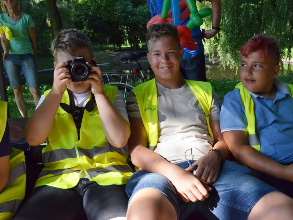 Ojcowie pobiegli z dziećmi w Parku nad Strumykiem. To była dobra zabawa