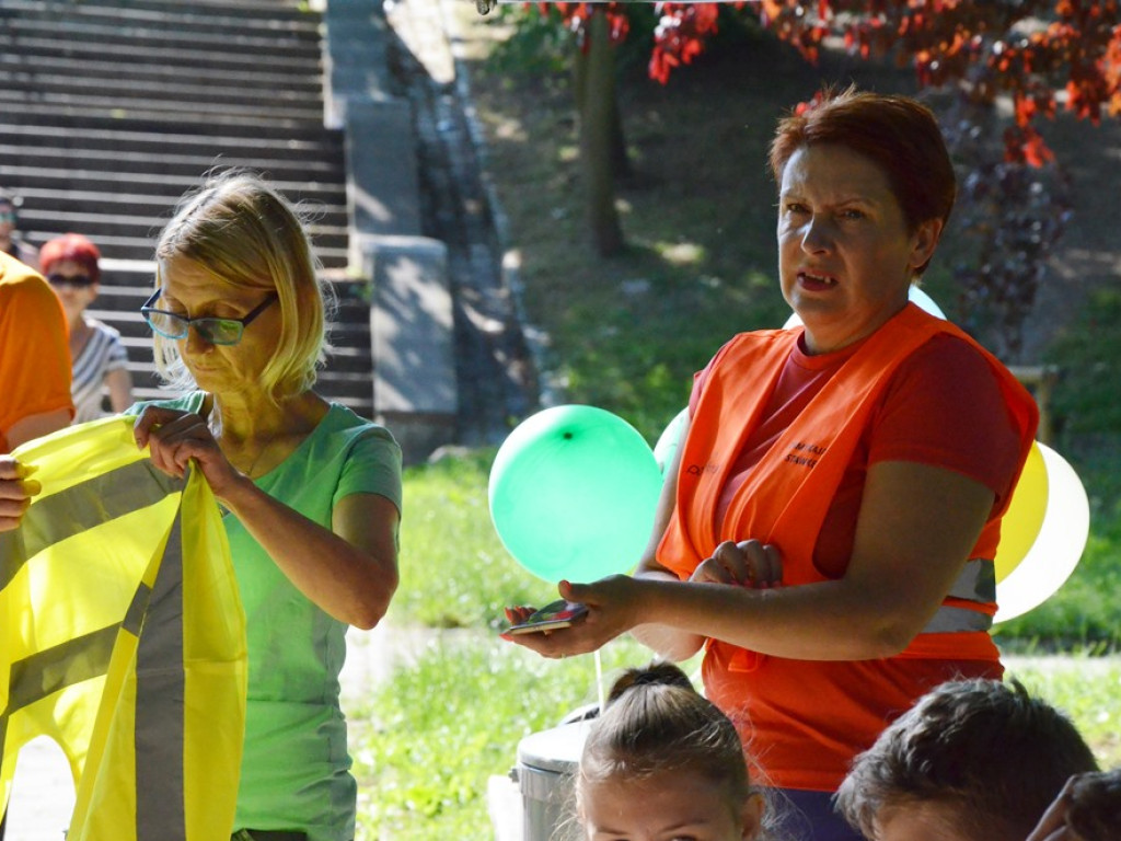 Ojcowie pobiegli z dziećmi w Parku nad Strumykiem. To była dobra zabawa