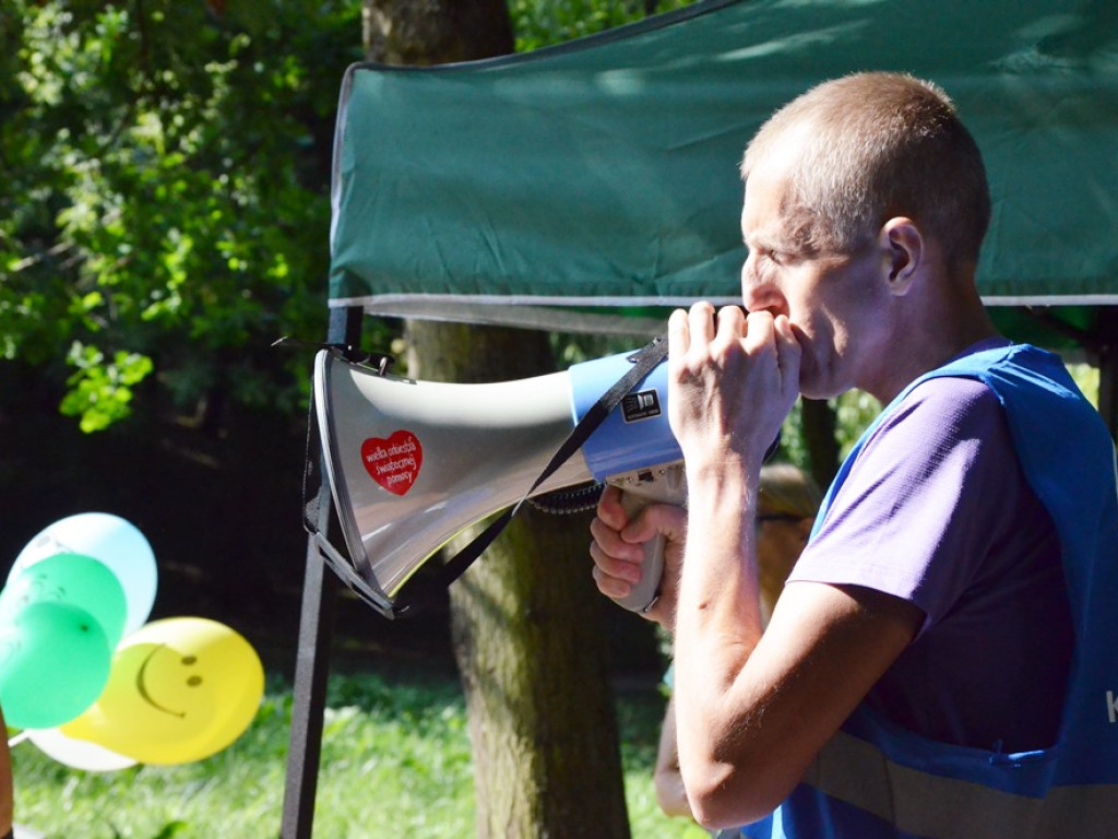 Ojcowie pobiegli z dziećmi w Parku nad Strumykiem. To była dobra zabawa