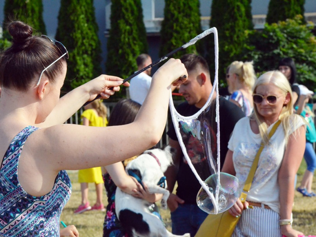 Szaleństwo barw opanowało Głogów. Tak wyglądał Festiwal Kolorów!