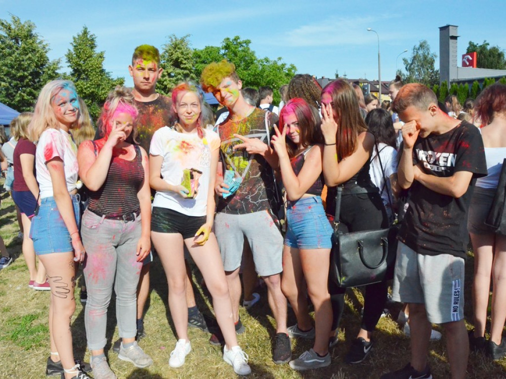 Szaleństwo barw opanowało Głogów. Tak wyglądał Festiwal Kolorów!