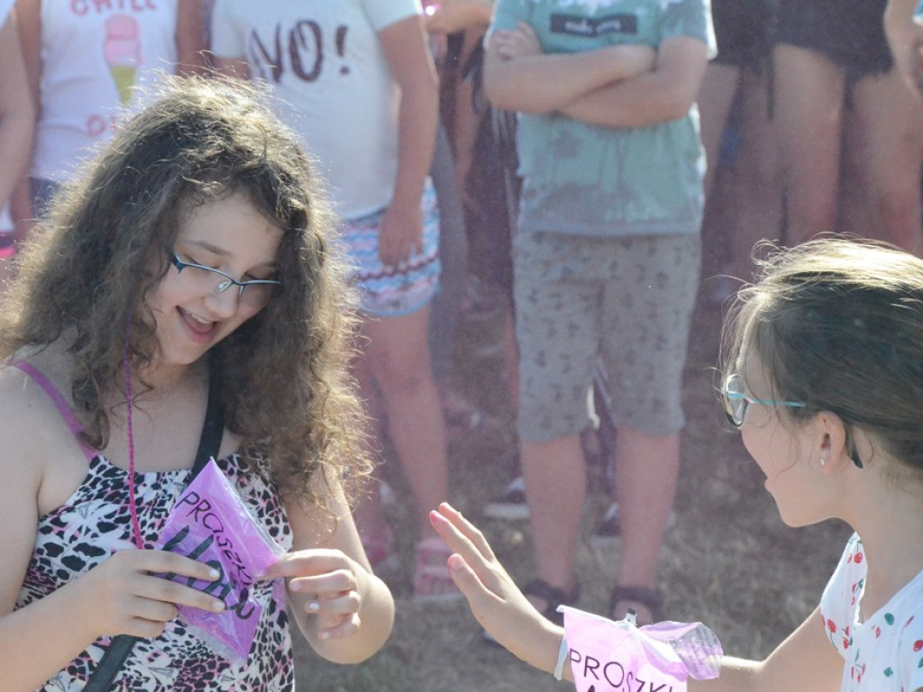 Szaleństwo barw opanowało Głogów. Tak wyglądał Festiwal Kolorów!