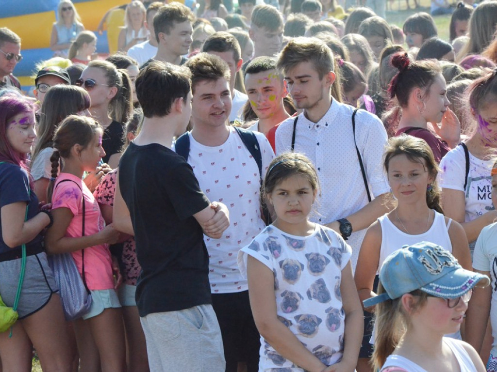 Szaleństwo barw opanowało Głogów. Tak wyglądał Festiwal Kolorów!