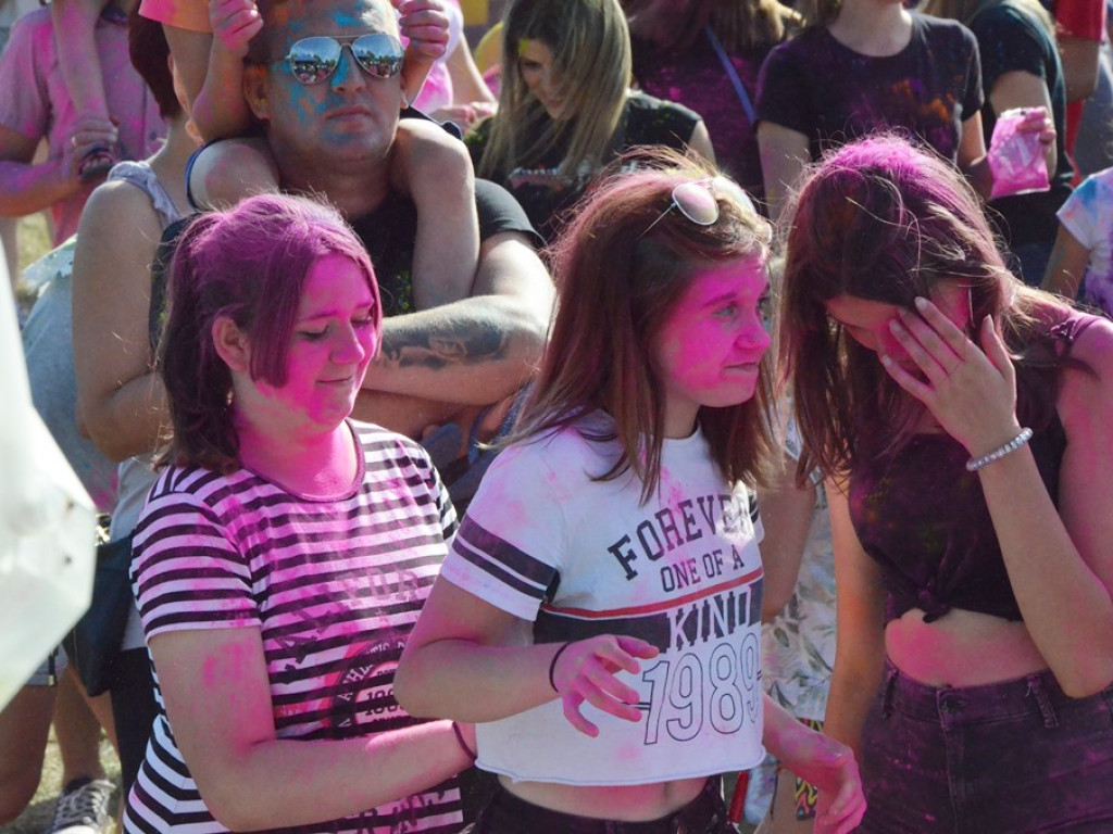 Szaleństwo barw opanowało Głogów. Tak wyglądał Festiwal Kolorów!