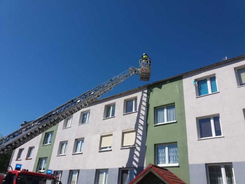 Pożar w bloku w Grębocicach! Na szczęście to tylko strażackie ćwiczenia