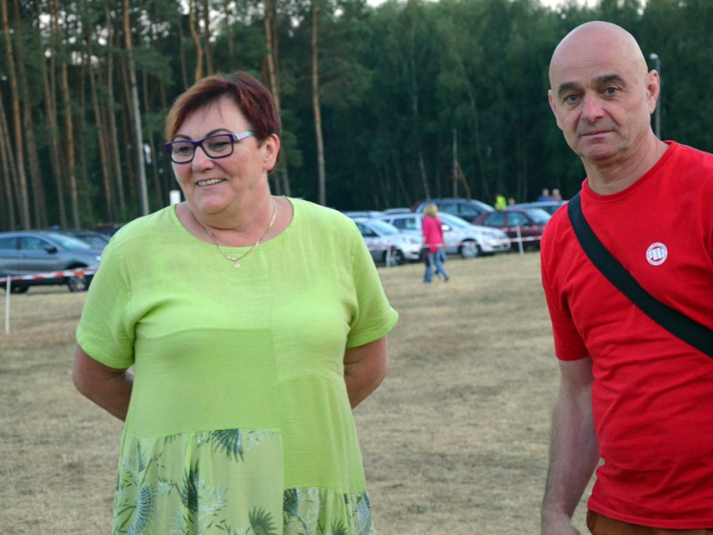 Śpiewali poezję na polanie w Grochowicach. Chętnych do wzięcia udziału w przeglądzie nie brakowało