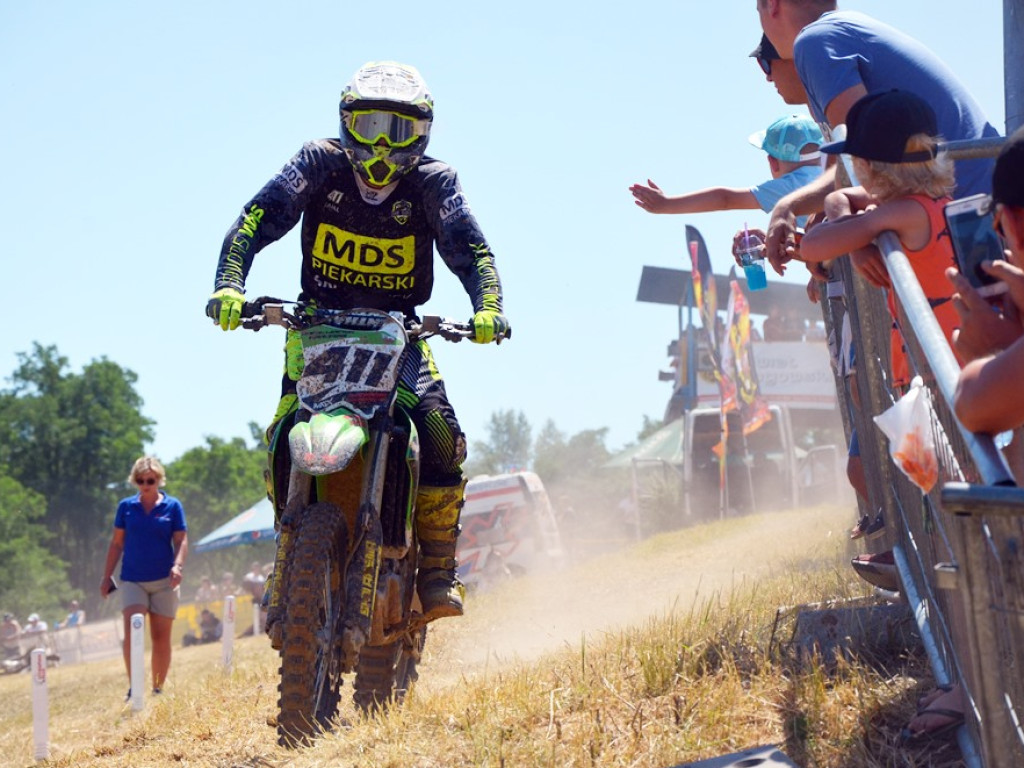 Mistrzostwa Polski w quadach padły łupem wielkiego talentu - Roman Gwiazda triumfuje w Głogowie