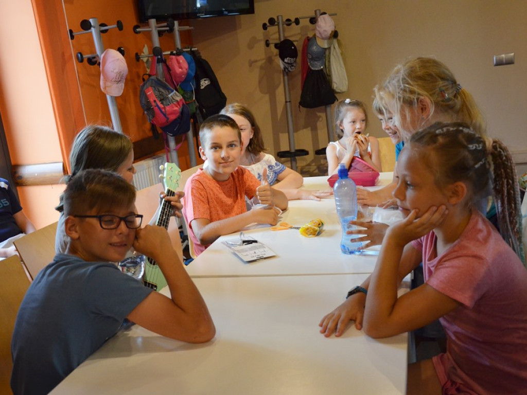 Nie nudzą się w wakacje. Wiele atrakcji czeka na dzieci w Miejskim Centrum Wspierania Rodziny