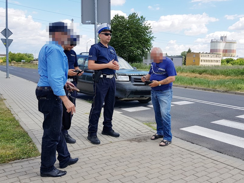 Wymusił pierwszeństwo i uderzył w mercedesa. Obyło się bez poszkodowanych