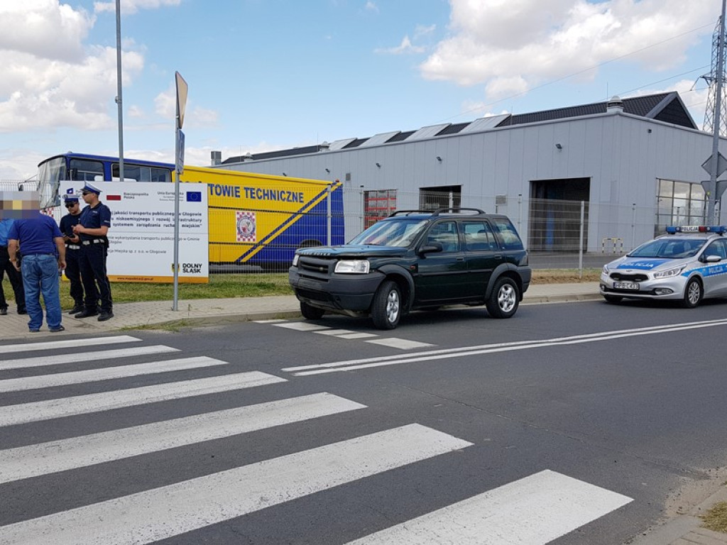 Wymusił pierwszeństwo i uderzył w mercedesa. Obyło się bez poszkodowanych