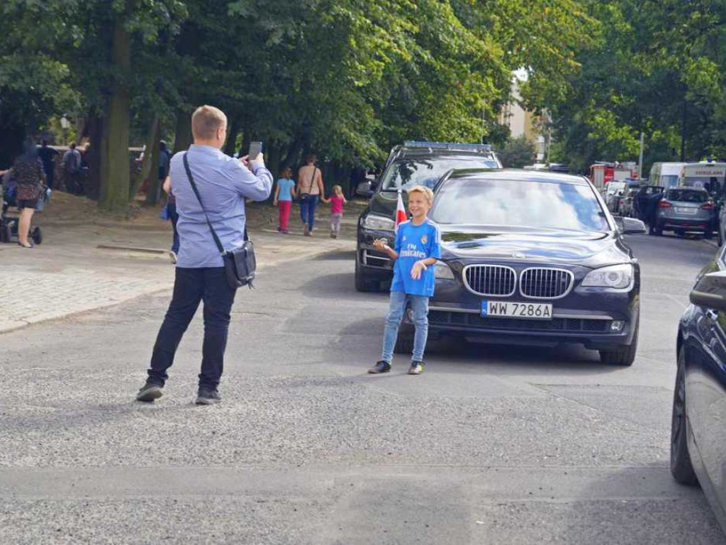 Polowanie na selfie z Prezydentem Andrzejem Dudą